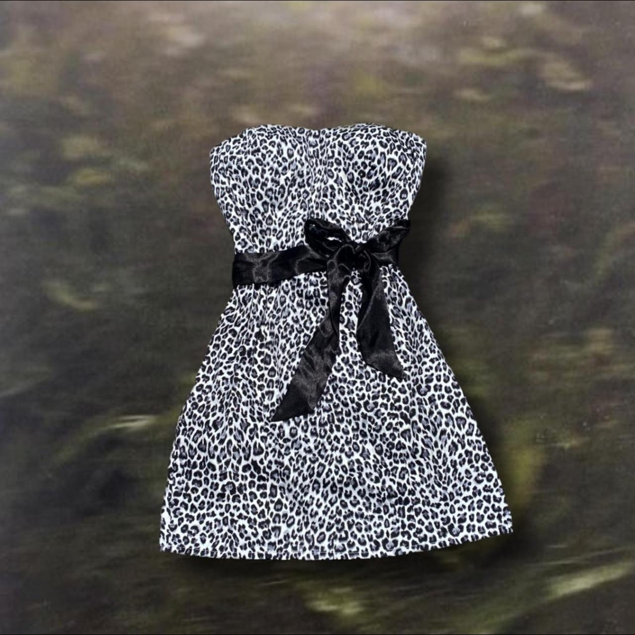Product Image 1 - 2000s white leopard mini dress