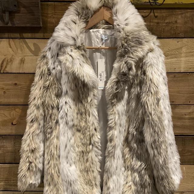 Snow leopard hot sale coat real