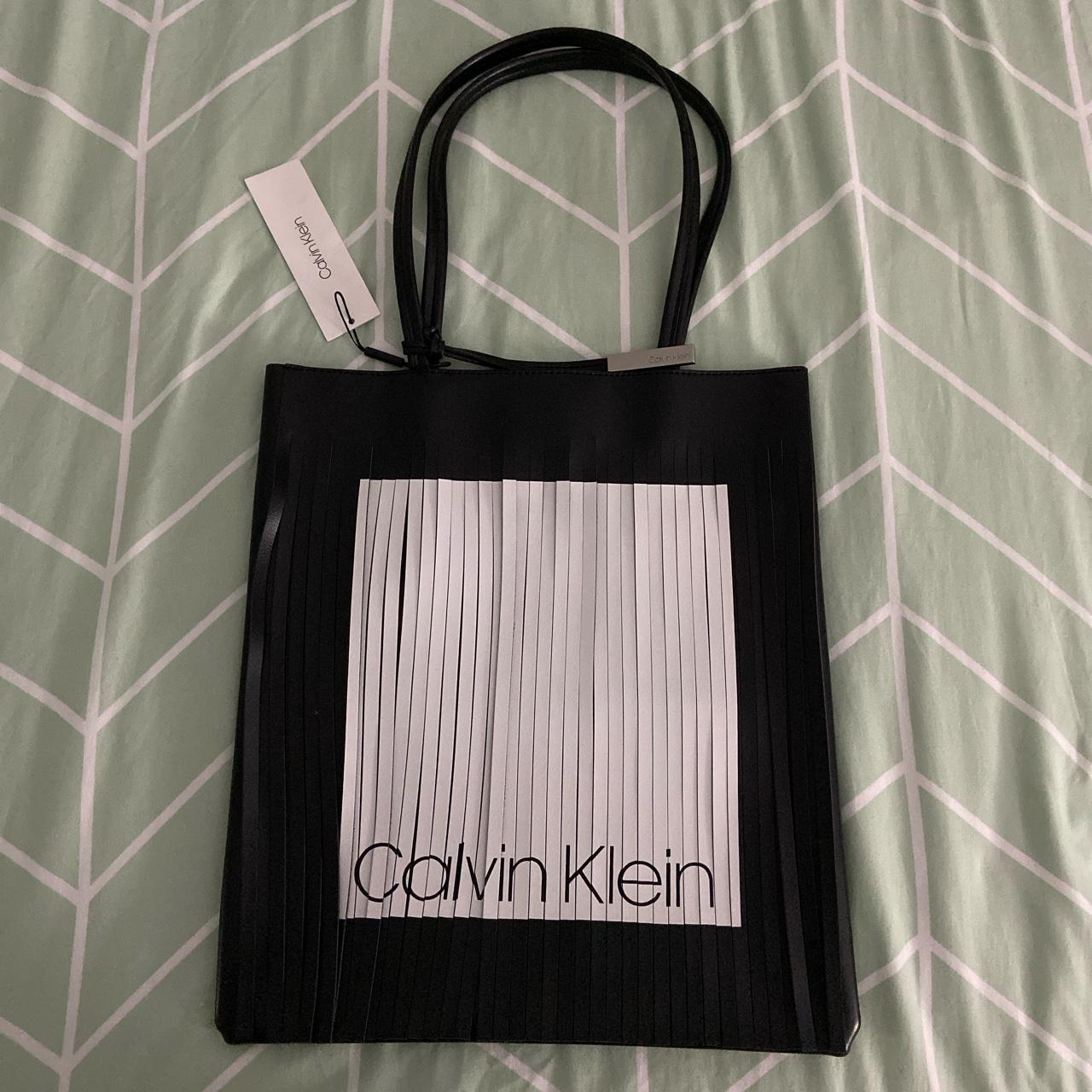 Calvin klein nora online logo tote