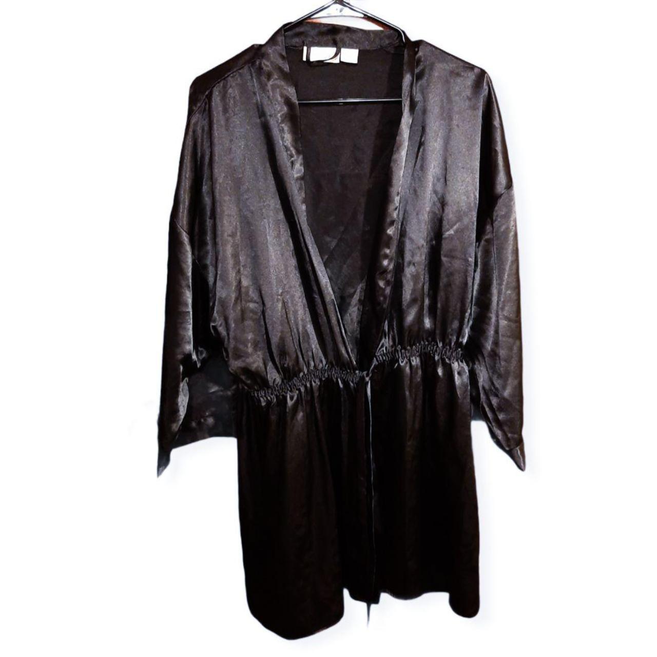 Victoria's Secret Women's Black Robe | Depop