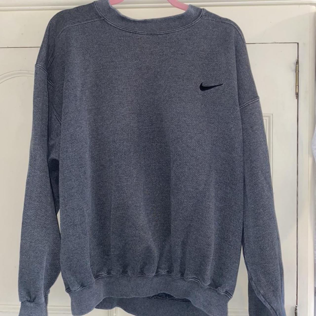 grey nike sweatshirt no hood