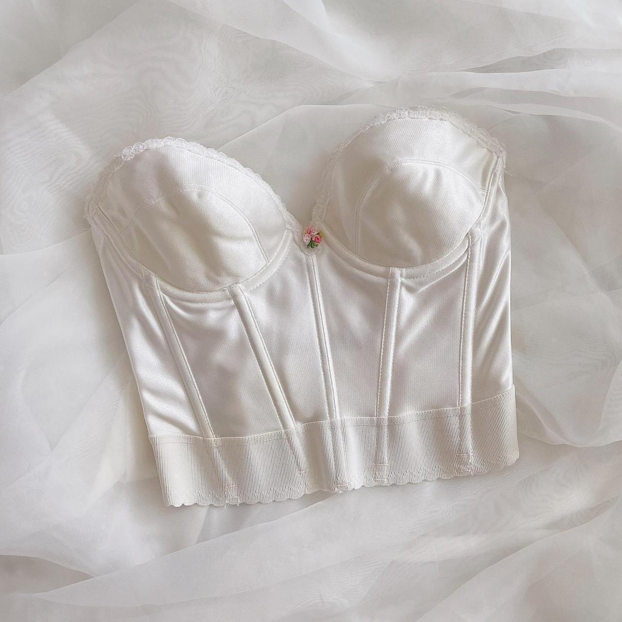 Gorgeous vintage white bustier ♡ has a dainty floral... - Depop