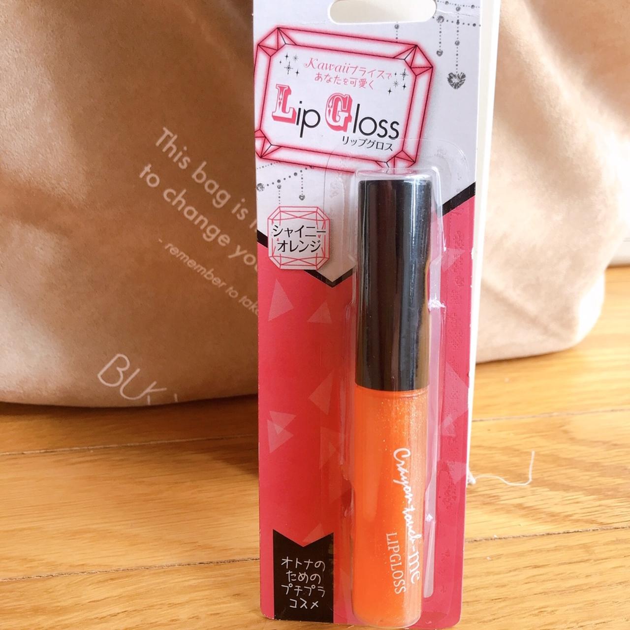 crayon touch me lip gloss