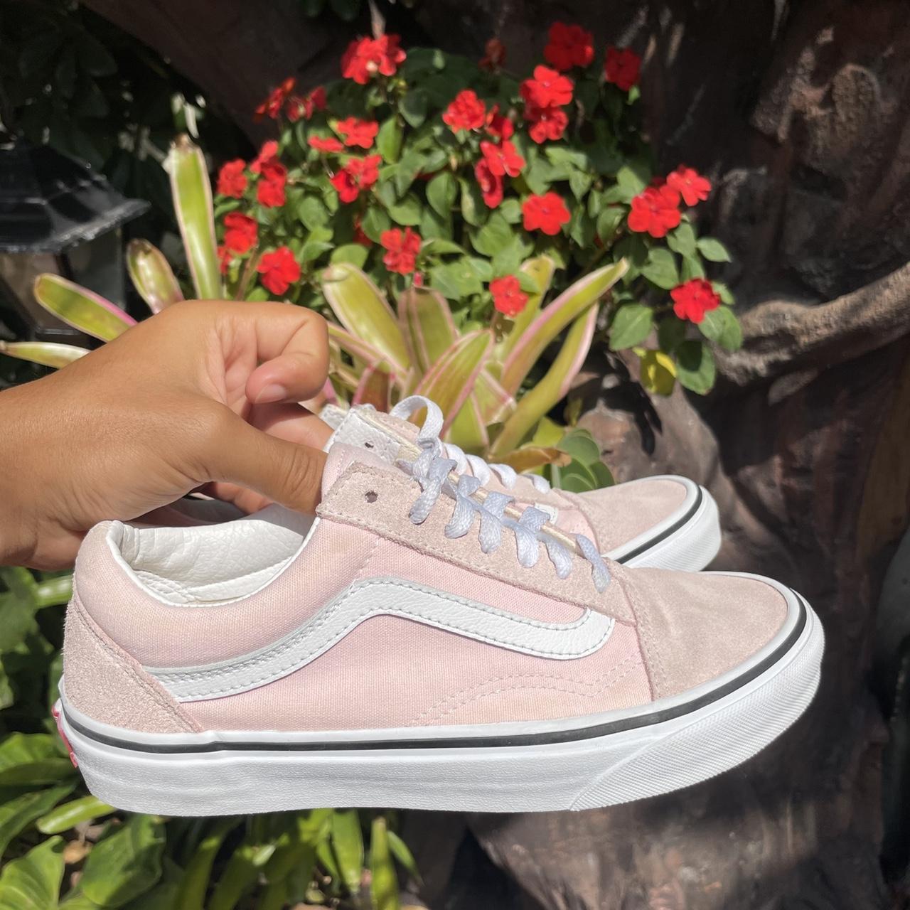 Pink old skool vans womens best sale