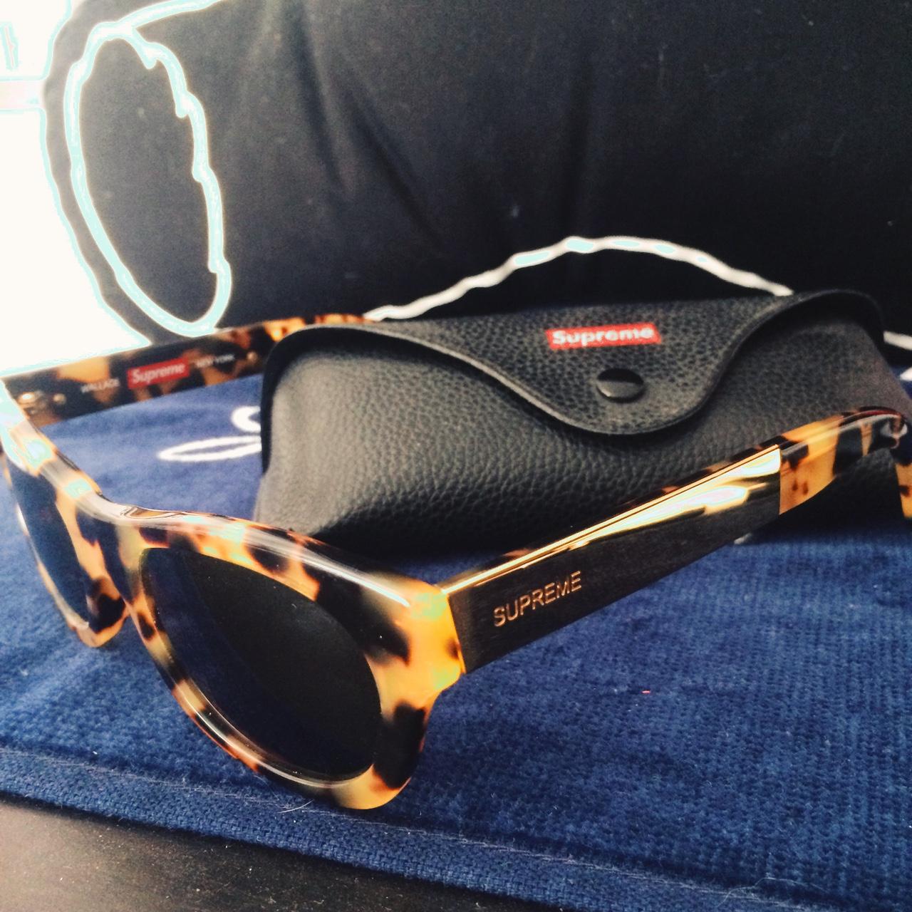 Supreme Wallace sunglasses in tortoise and GOLD....