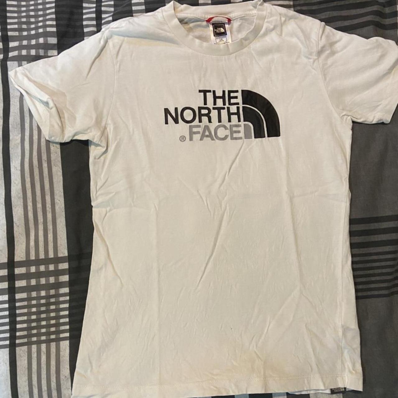 The North Face Men's White T-shirt | Depop