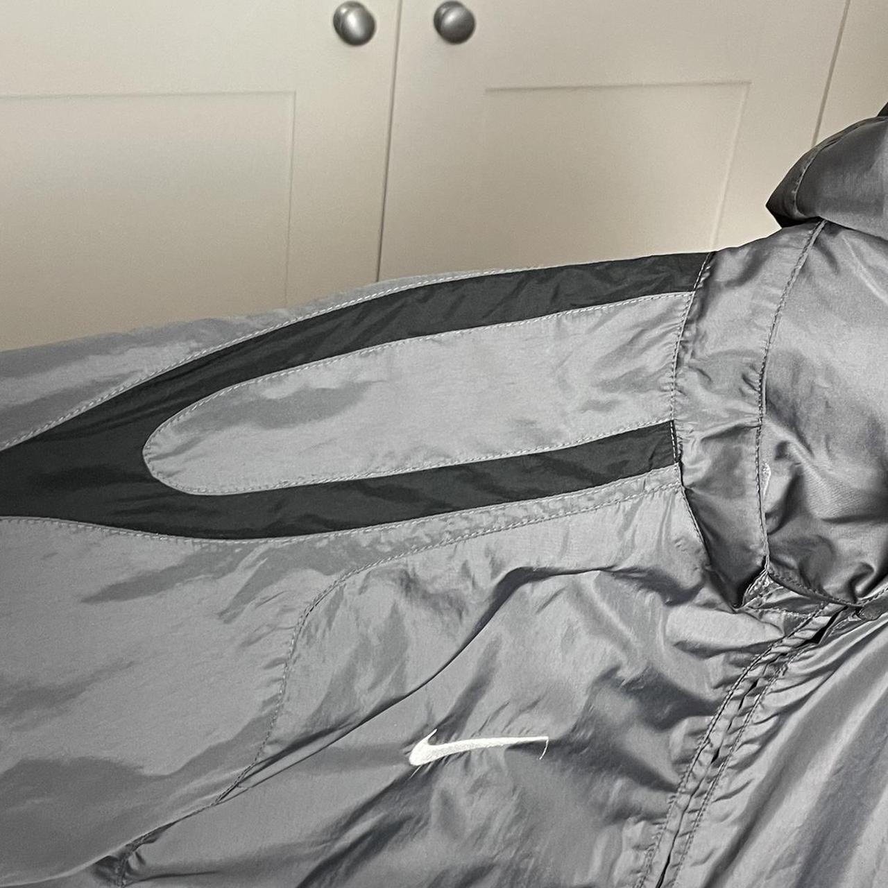 double check nike windbreaker