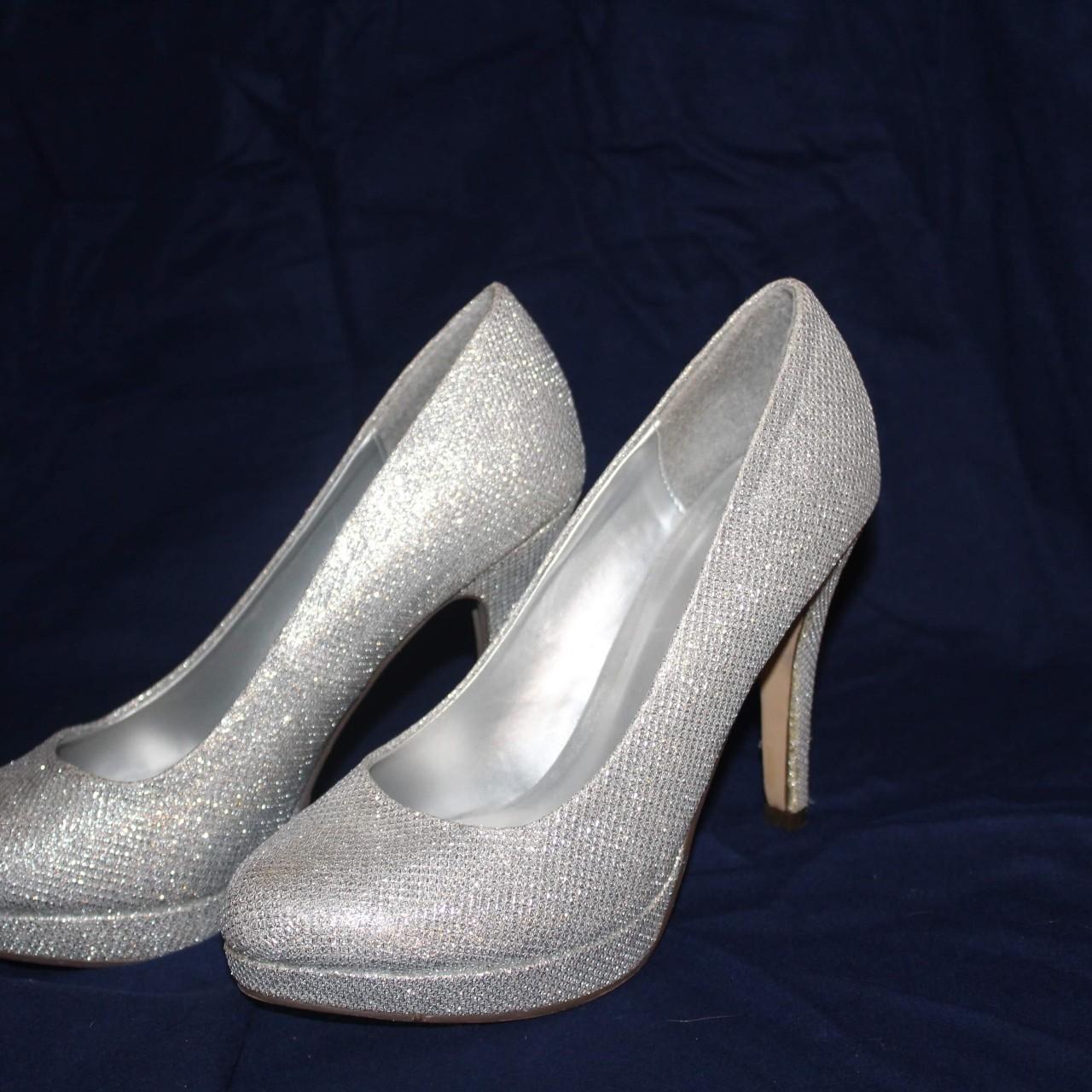 Call it Spring Women's Silver and Grey Courts
