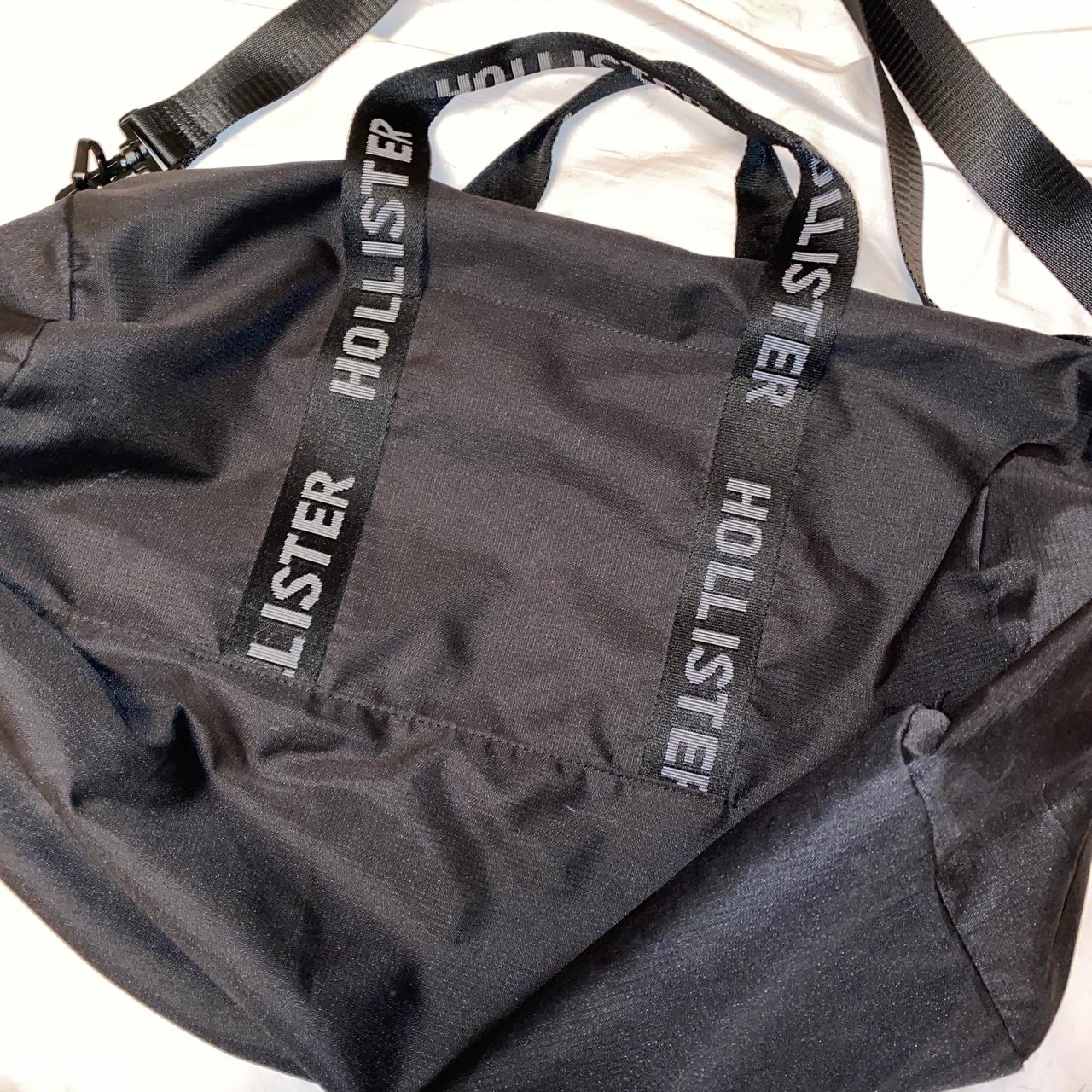 Hollister duffle bag hotsell