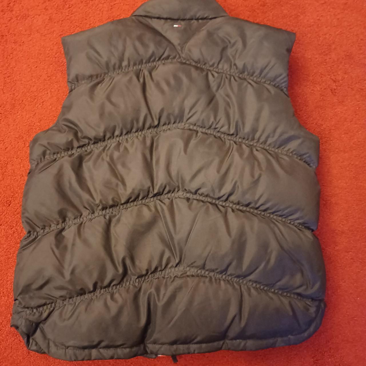 Gorgeous thick Tommy Hilfiger body-warmer with a... - Depop