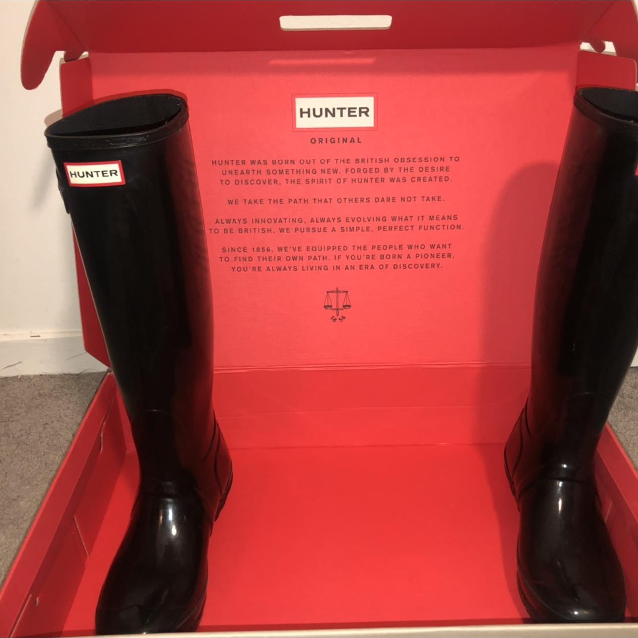 Women’s original tall gloss hunter boots, size 8.... Depop