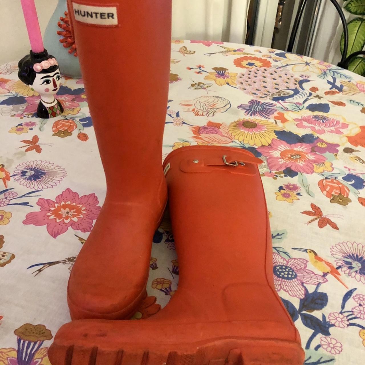 Orange hunter clearance rain boots