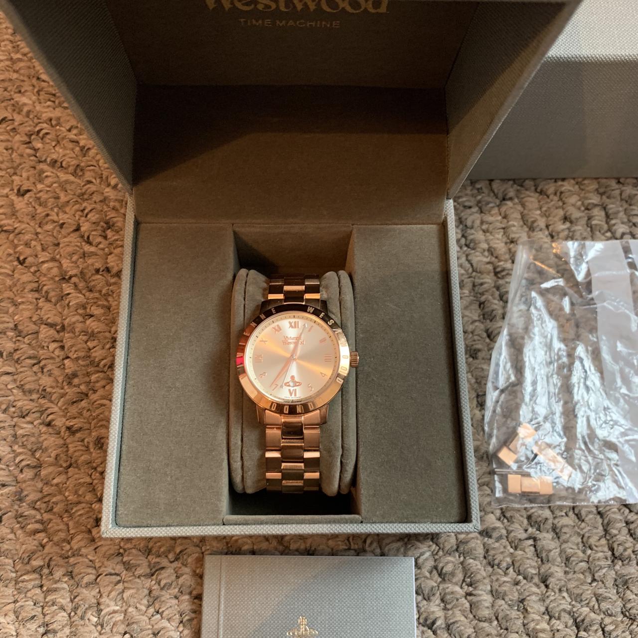 Vivienne Westwood Time Machine ローズゴールド Vivienne Westwood Time Machine Rose Gold Bracelet Watch