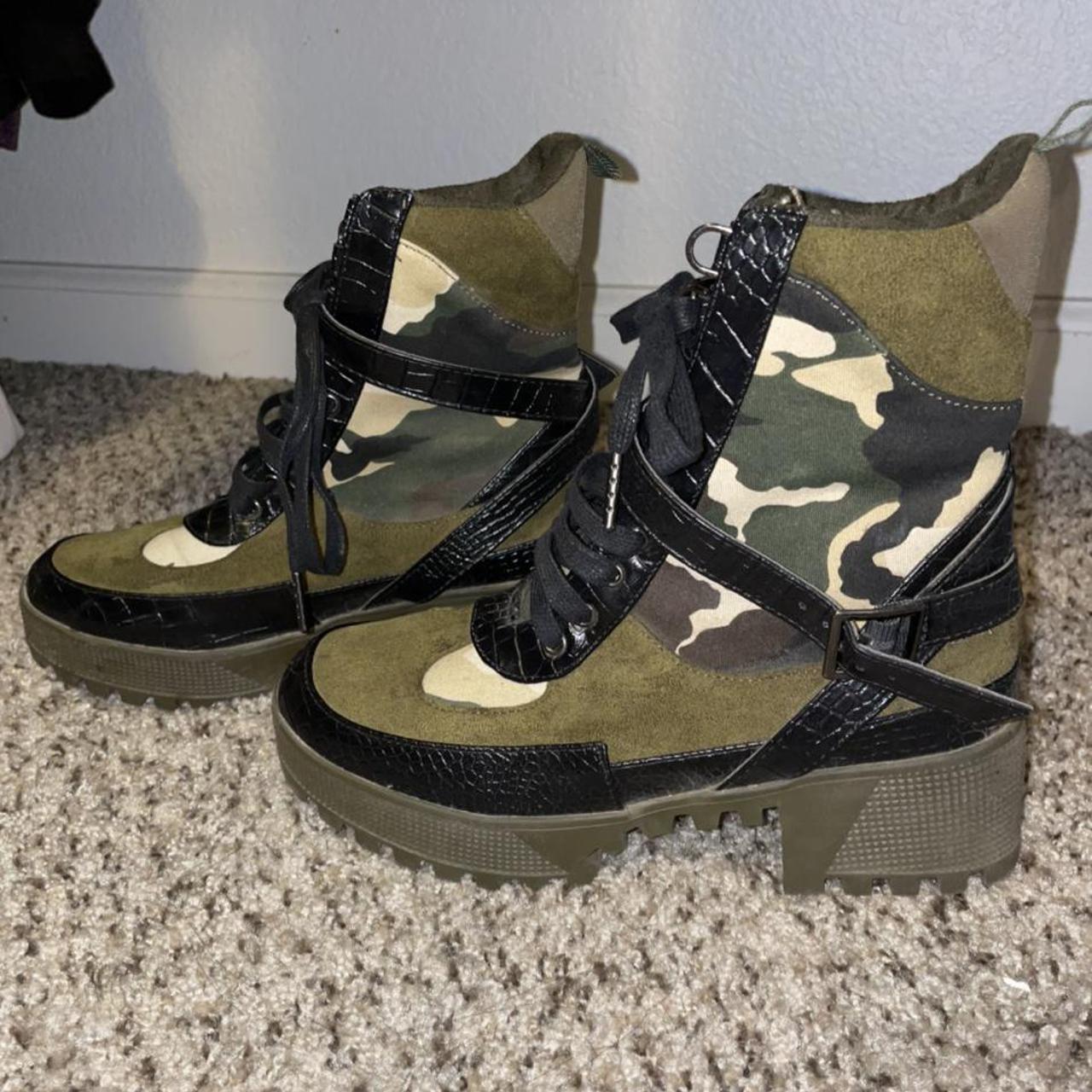 olive green combat boots
