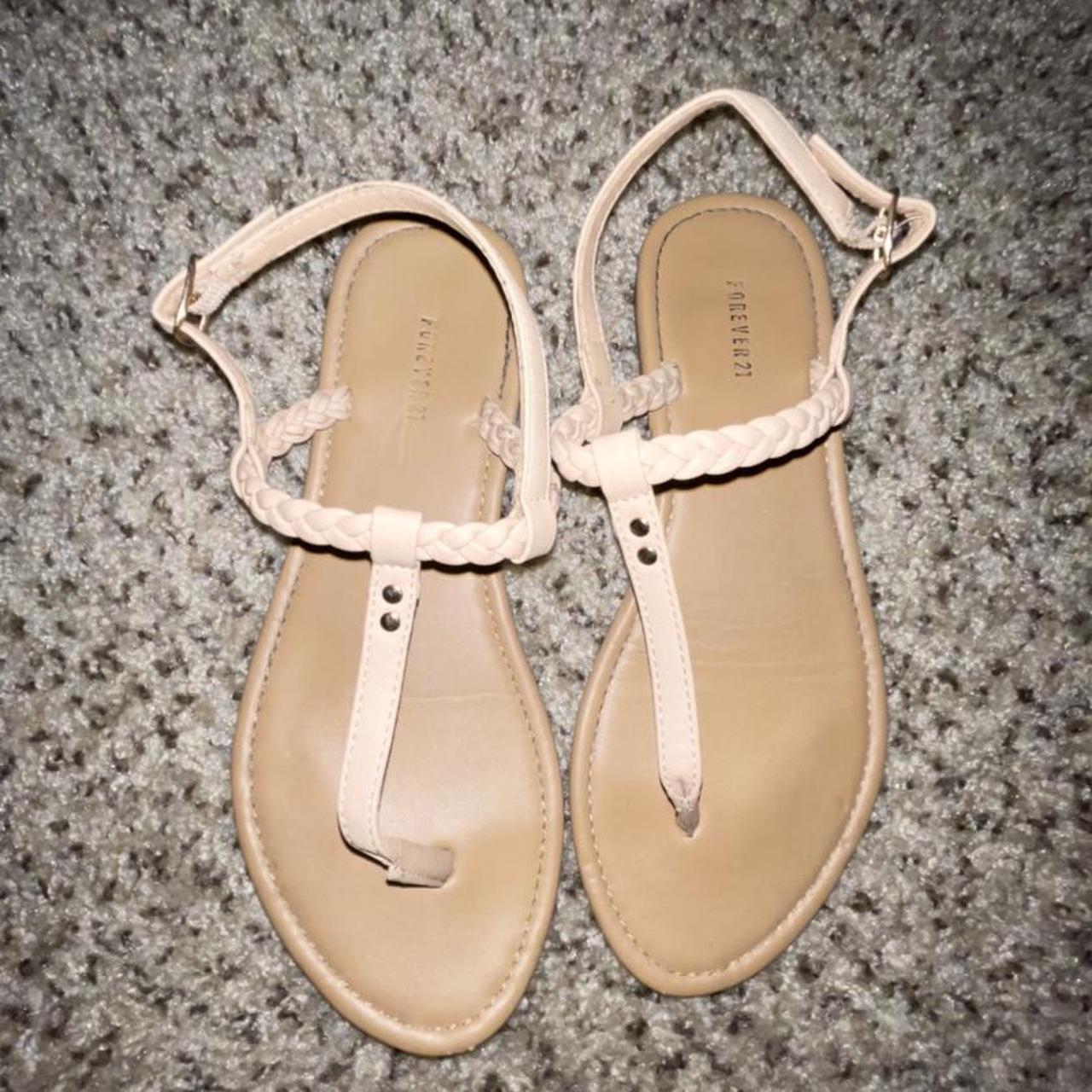 Forever 21 Women's Tan Sandals | Depop