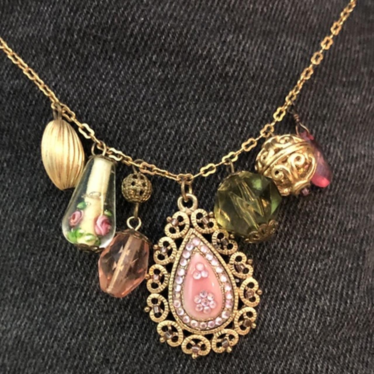 Beautiful Vintage Necklace Unique, deals Elegant