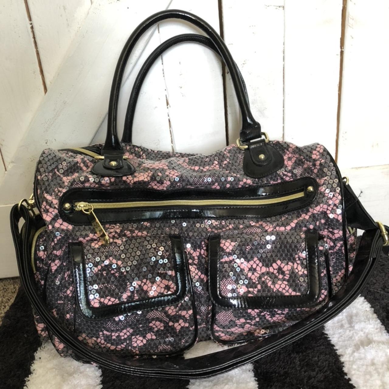 Betsey johnson overnight discount bags