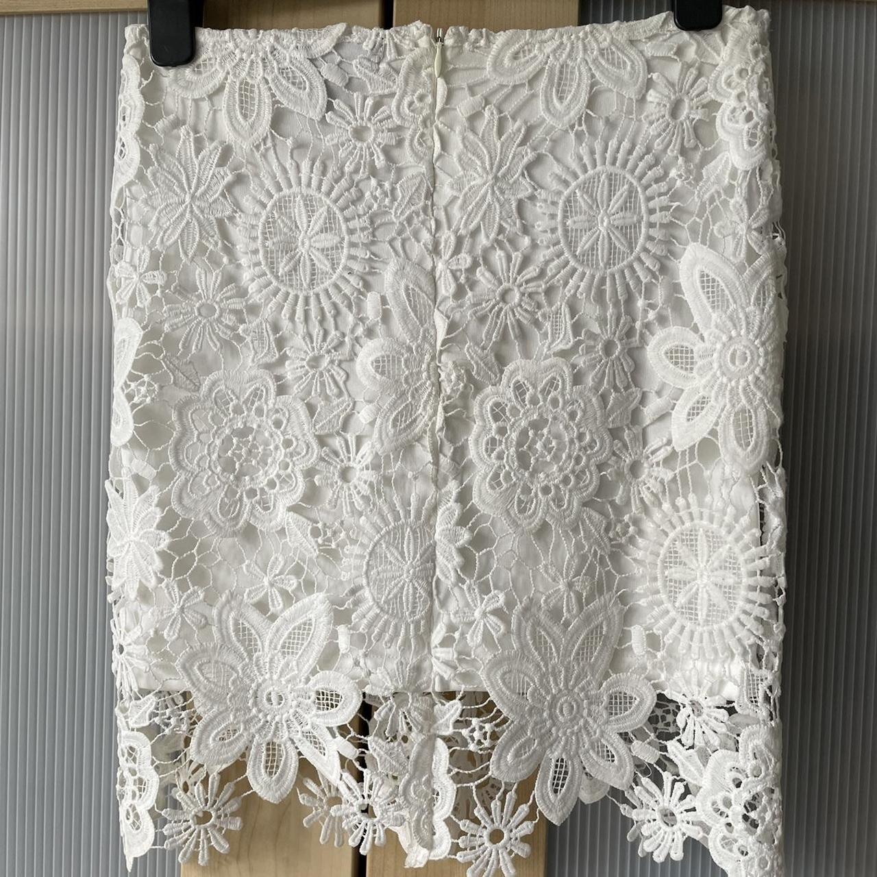 Pretty white lace bodycon mini skirt Size UK 6 -... - Depop