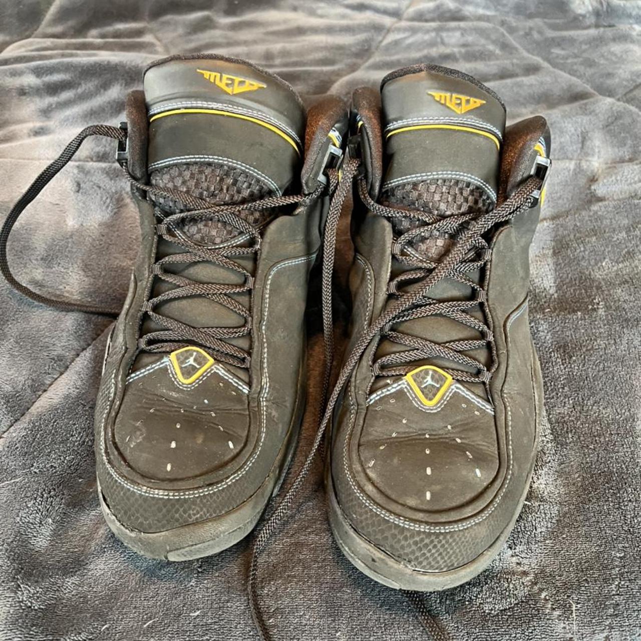 carmelo anthony jordan 4