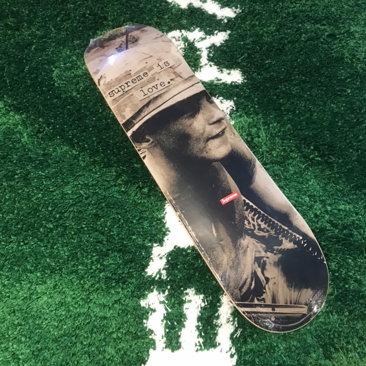 スケートボード Supreme - Supreme is Love Skateboard Supreme Is Love Skateboard Deck NIS 8.25 World Famous