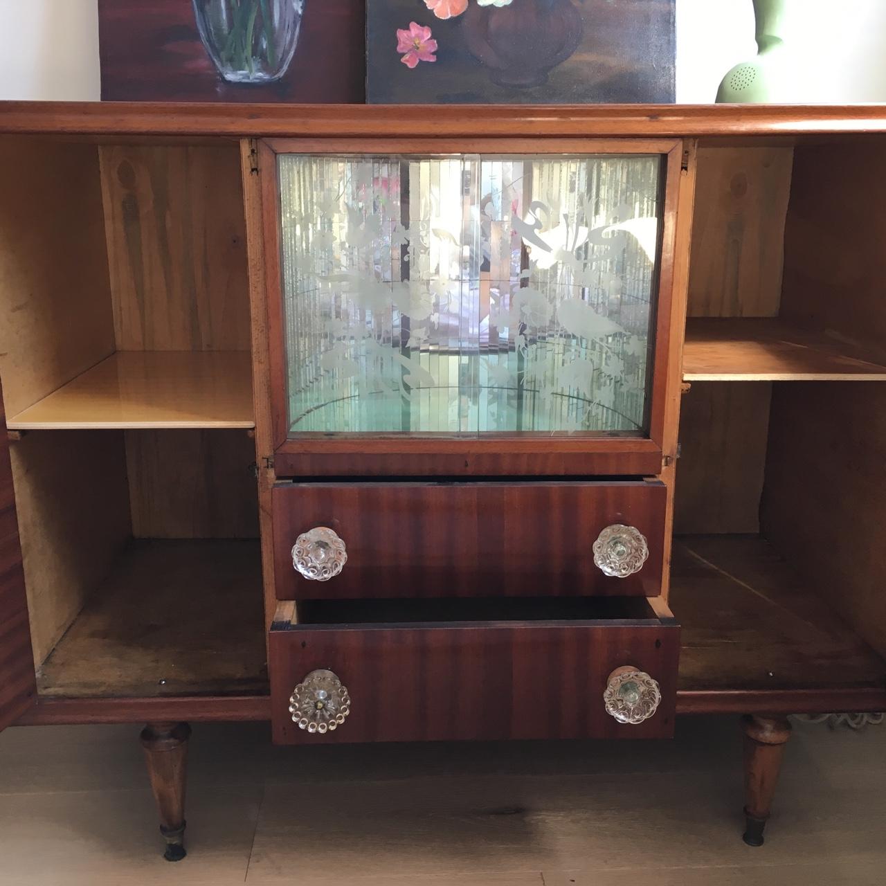 Rarissima credenza vintage degli anni 50. Struttura - Depop