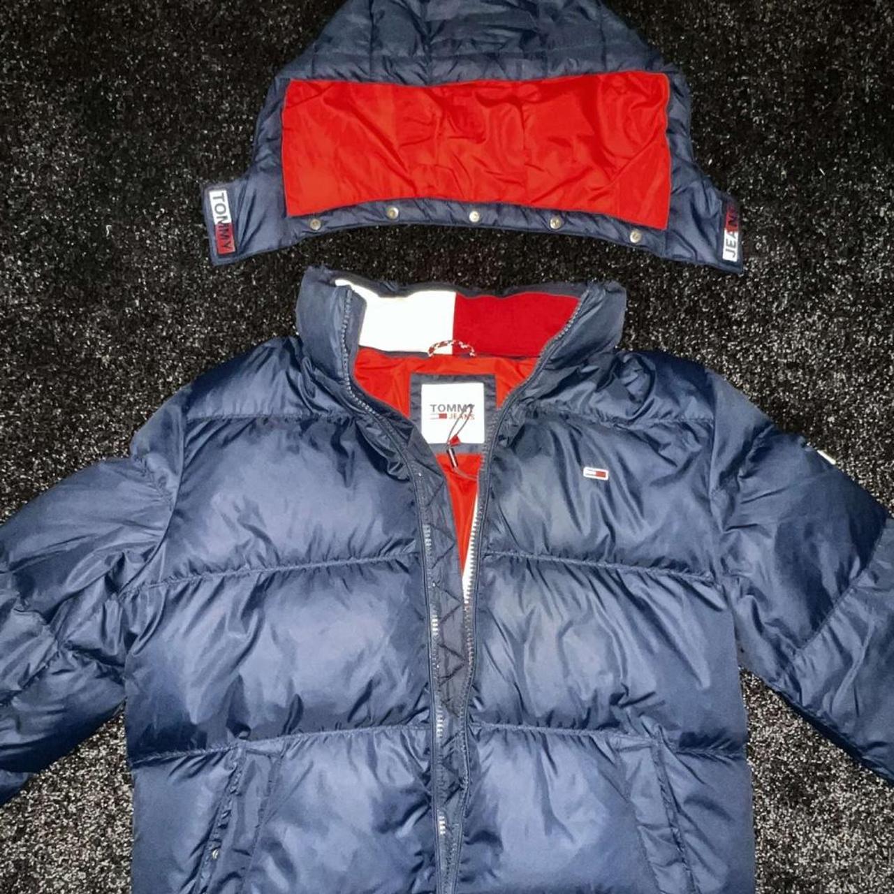 Tommy Hilfiger puffer coat. (Navy) My girlfriend... - Depop