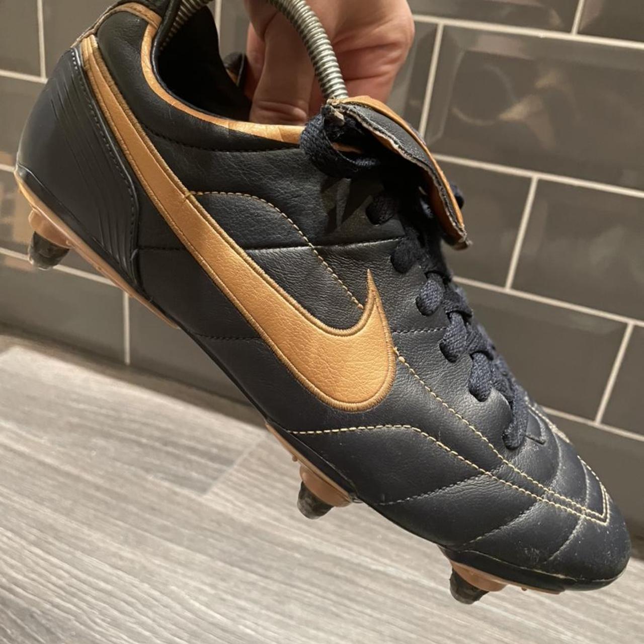 nike tiempo känguruleder