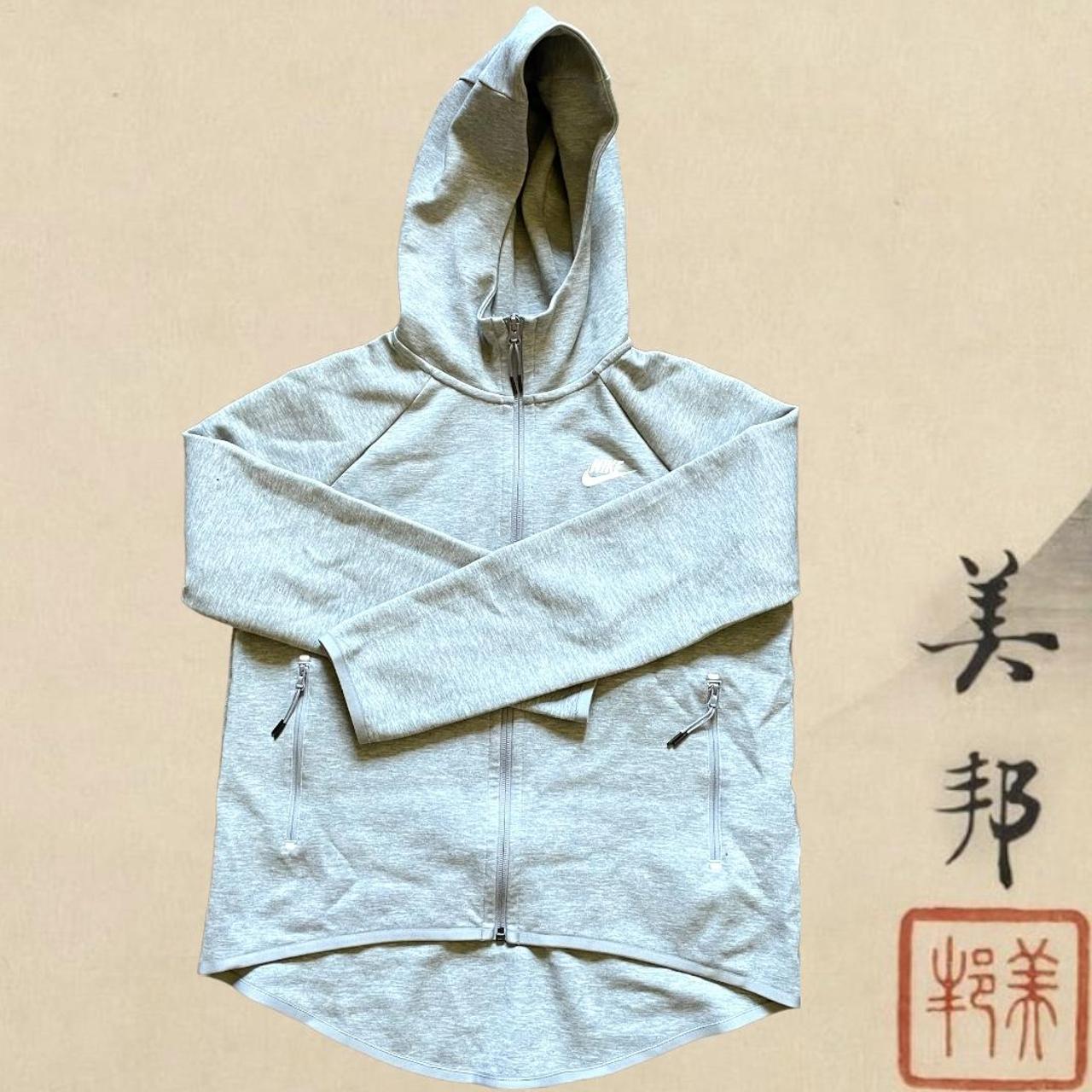 buy nike tech fleece