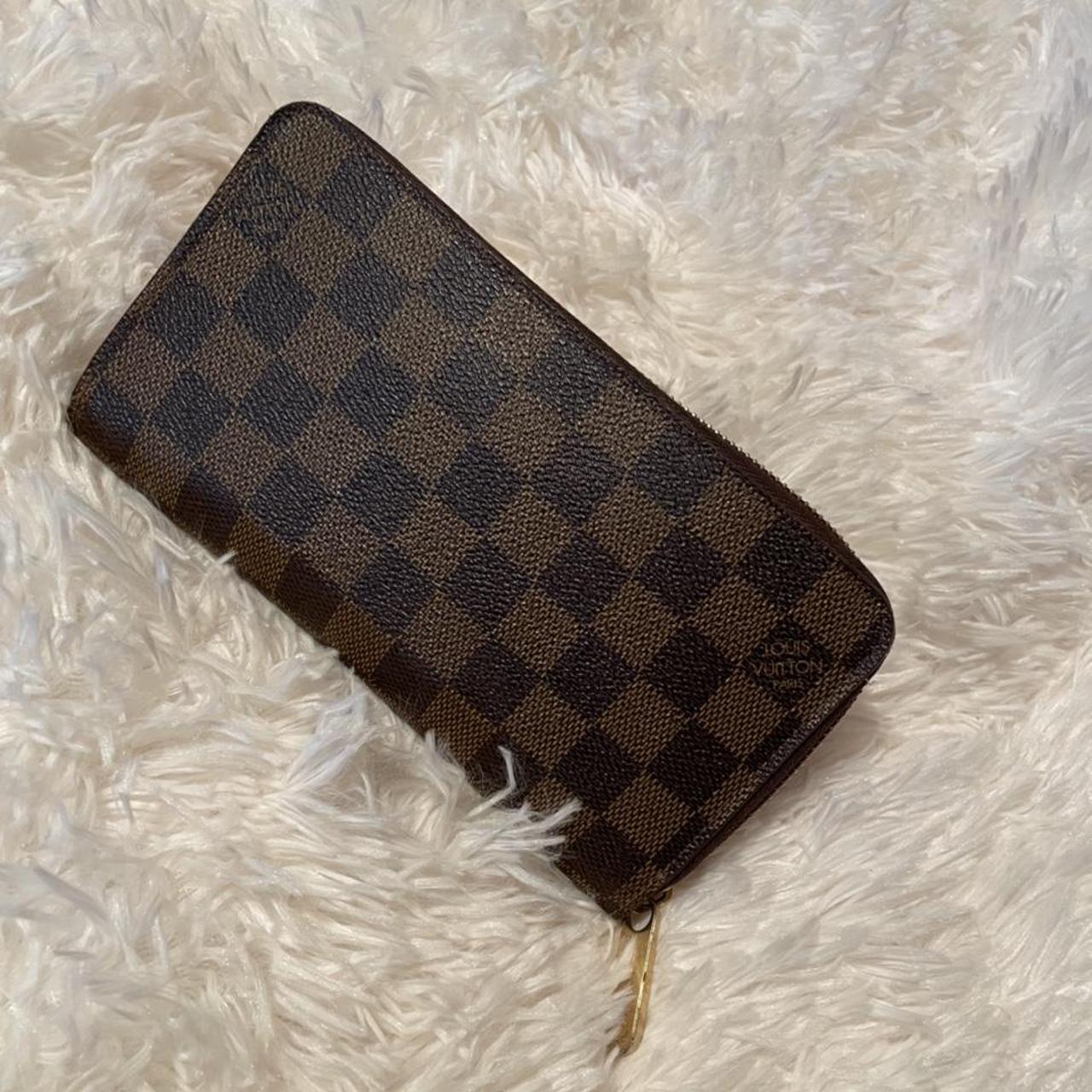 louis vuitton wallet on Mercari  Louis vuitton wallet, Louis vuitton,  Vuitton