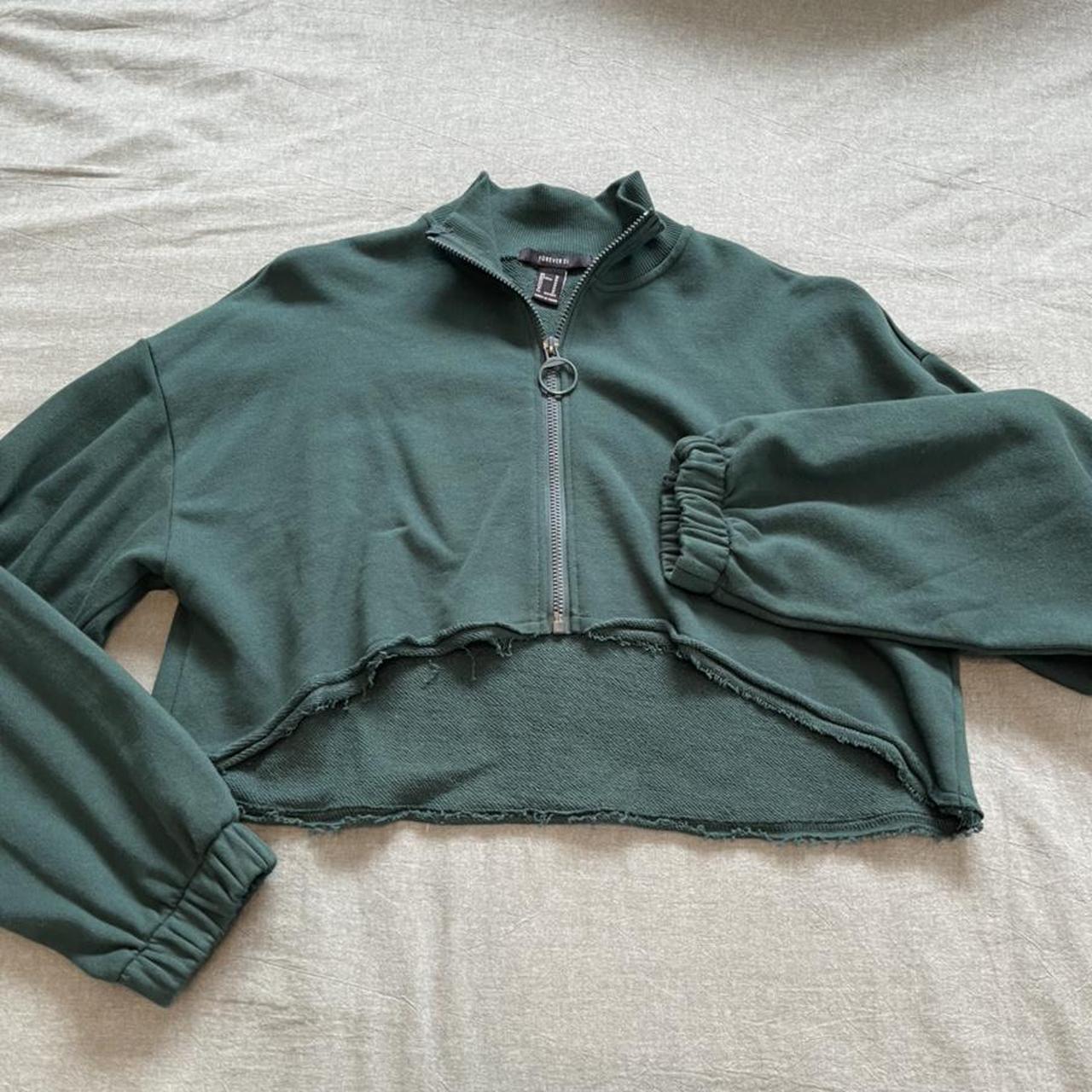Forever 21 Women's Green Sweatshirt