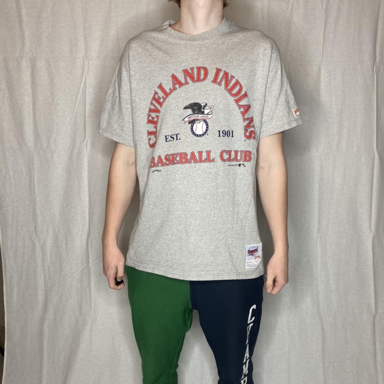 American Vintage Men's Grey and Red T-shirt (2)
