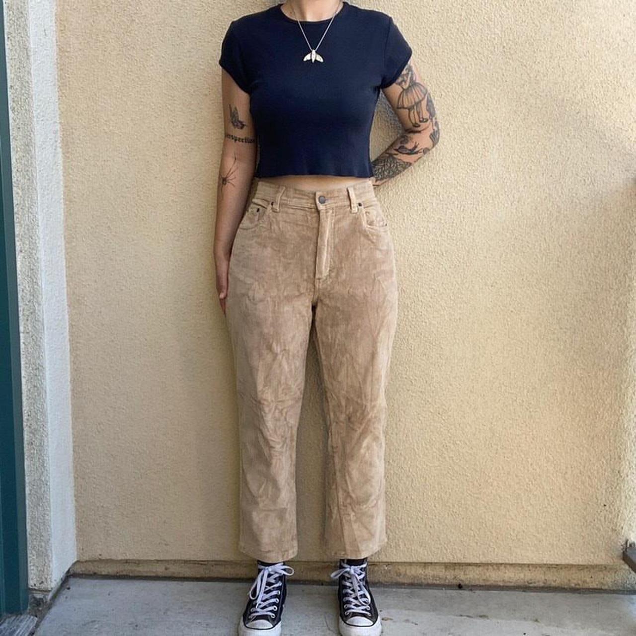 Tan corduroy pants on sale outfit