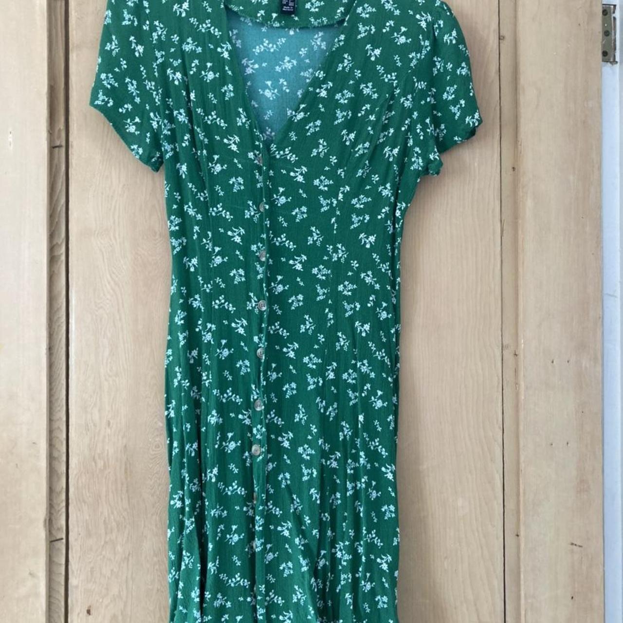 New look green floral summer dress, button... - Depop