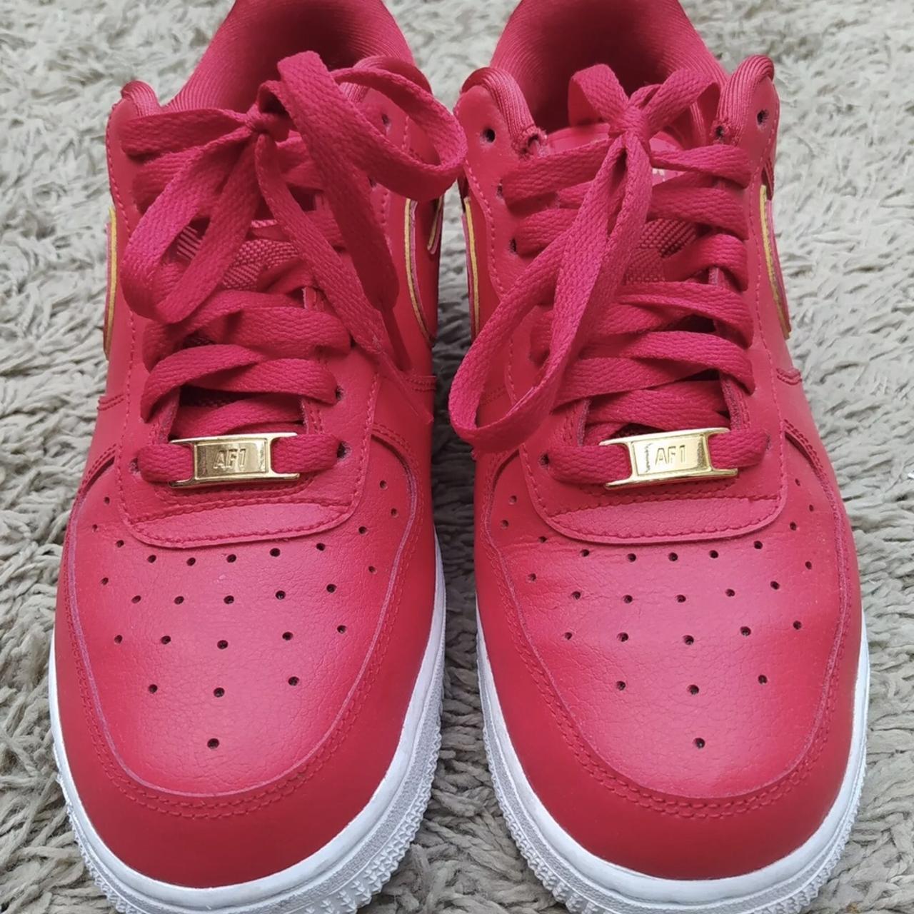 Air force 1 '07 shop essential icon clash red