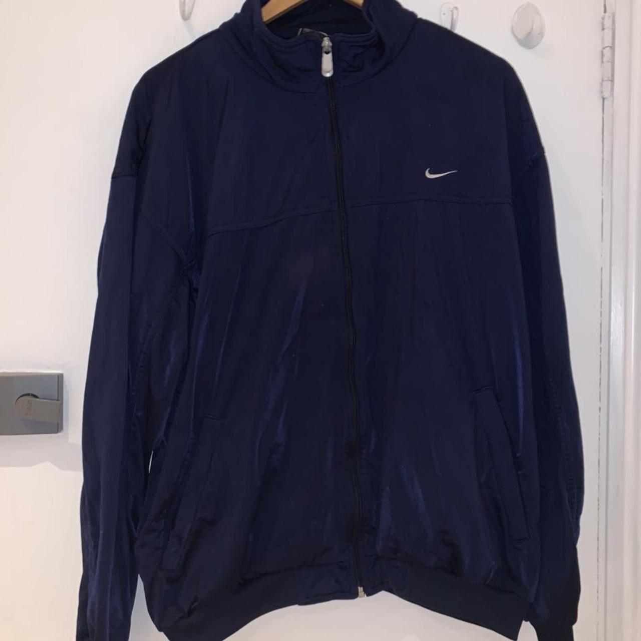 Vintage Nike jacket, size L fits M - Depop