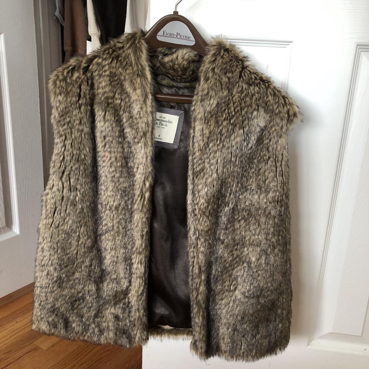 Abercrombie faux deals fur vest