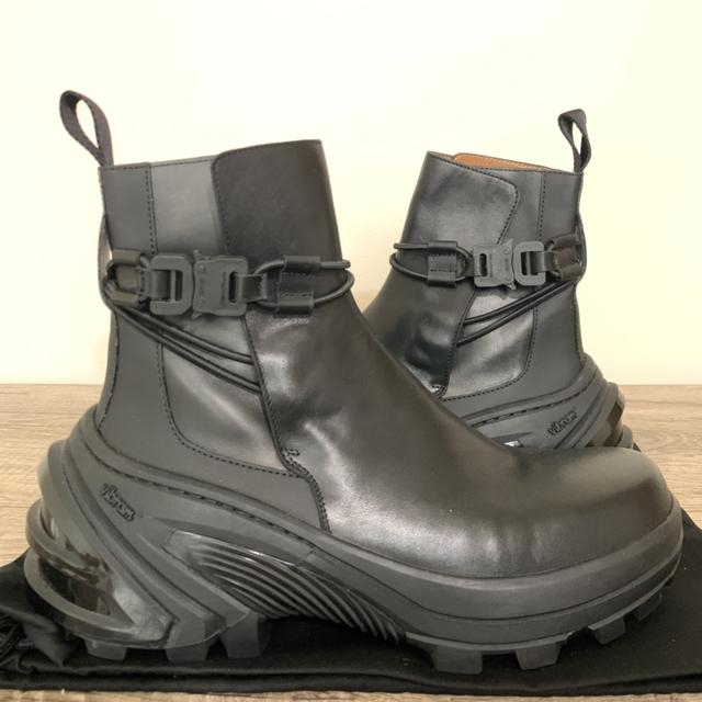 ALYX LOW BUCKLE BOOT W FIXED SOLE U.K. 9 EU 43 - Depop