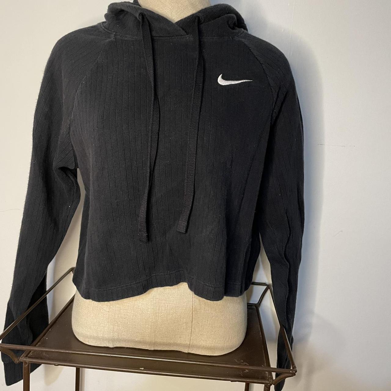 cropped black nike hoodie