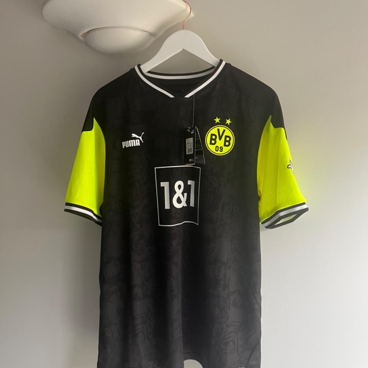 💫 Borussia Dortmund BVB Null Ne90n Shirt 💫 Depop