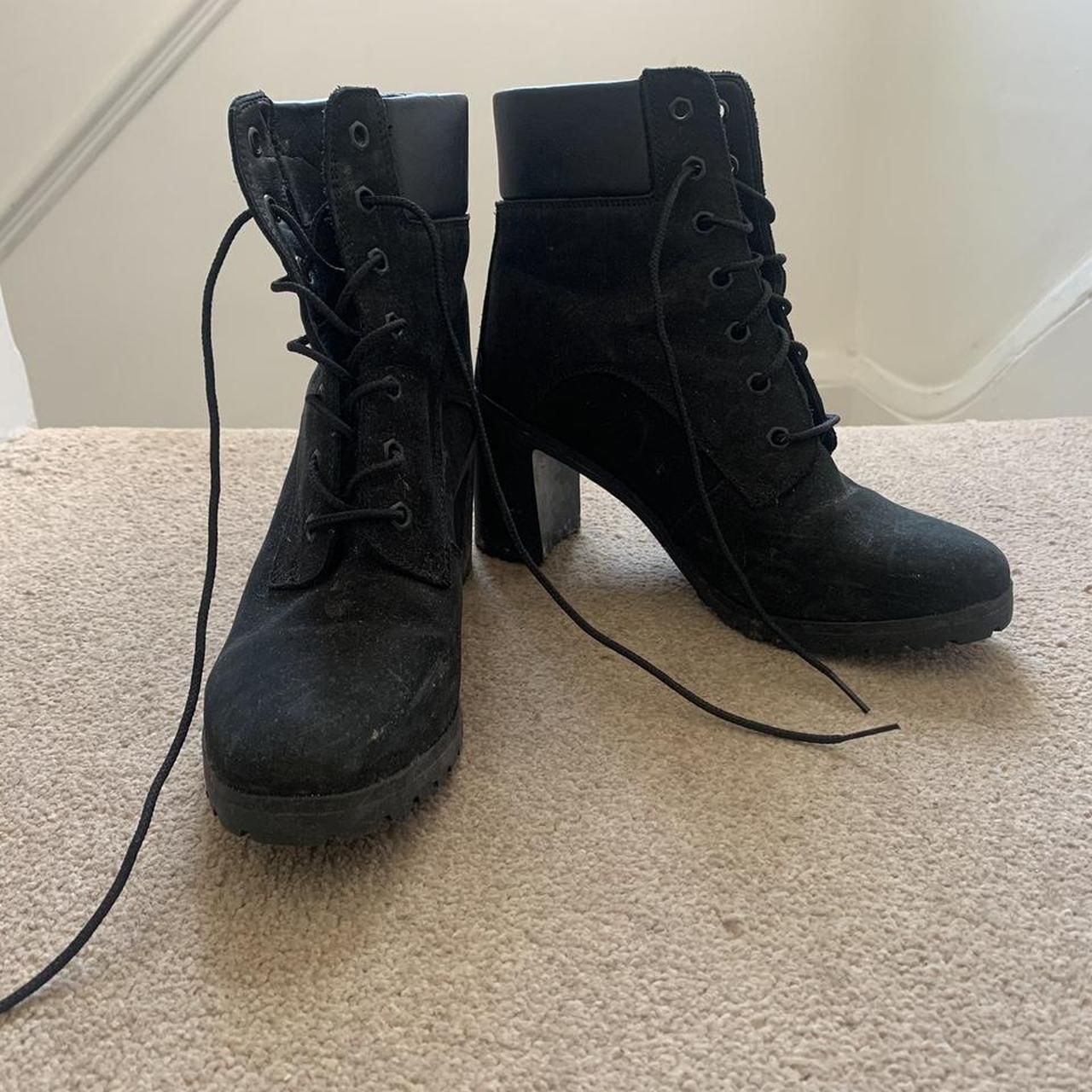 Size 6 Timberland black lace up heel boots - Depop