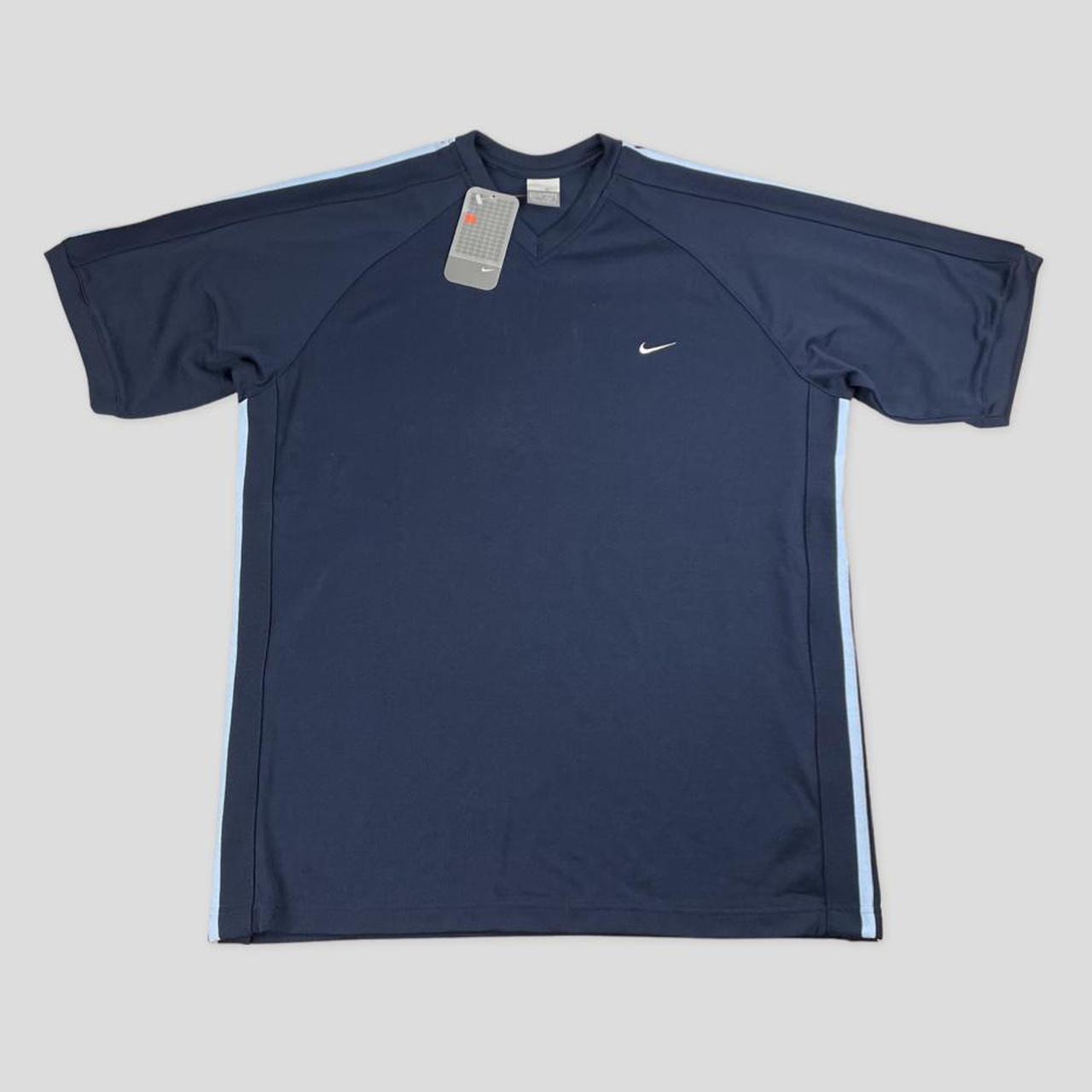 mens navy nike t shirt