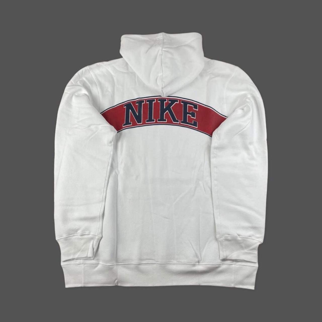 white nike hoodie vintage