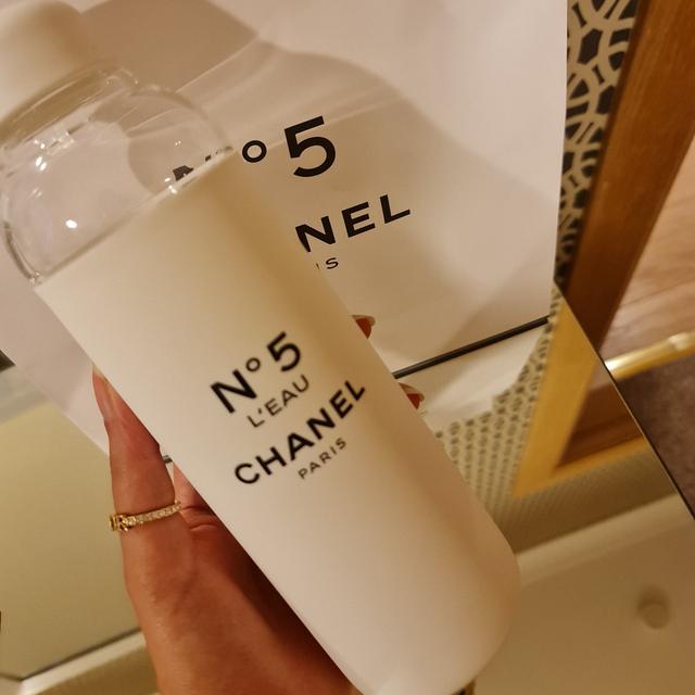 chanel n5 water bottle