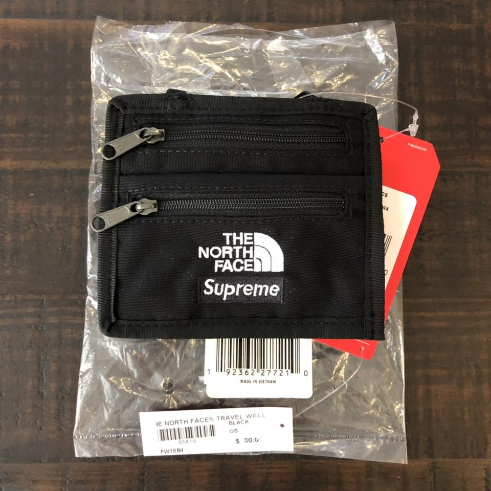 Supreme the north face deals expedition travel wallet