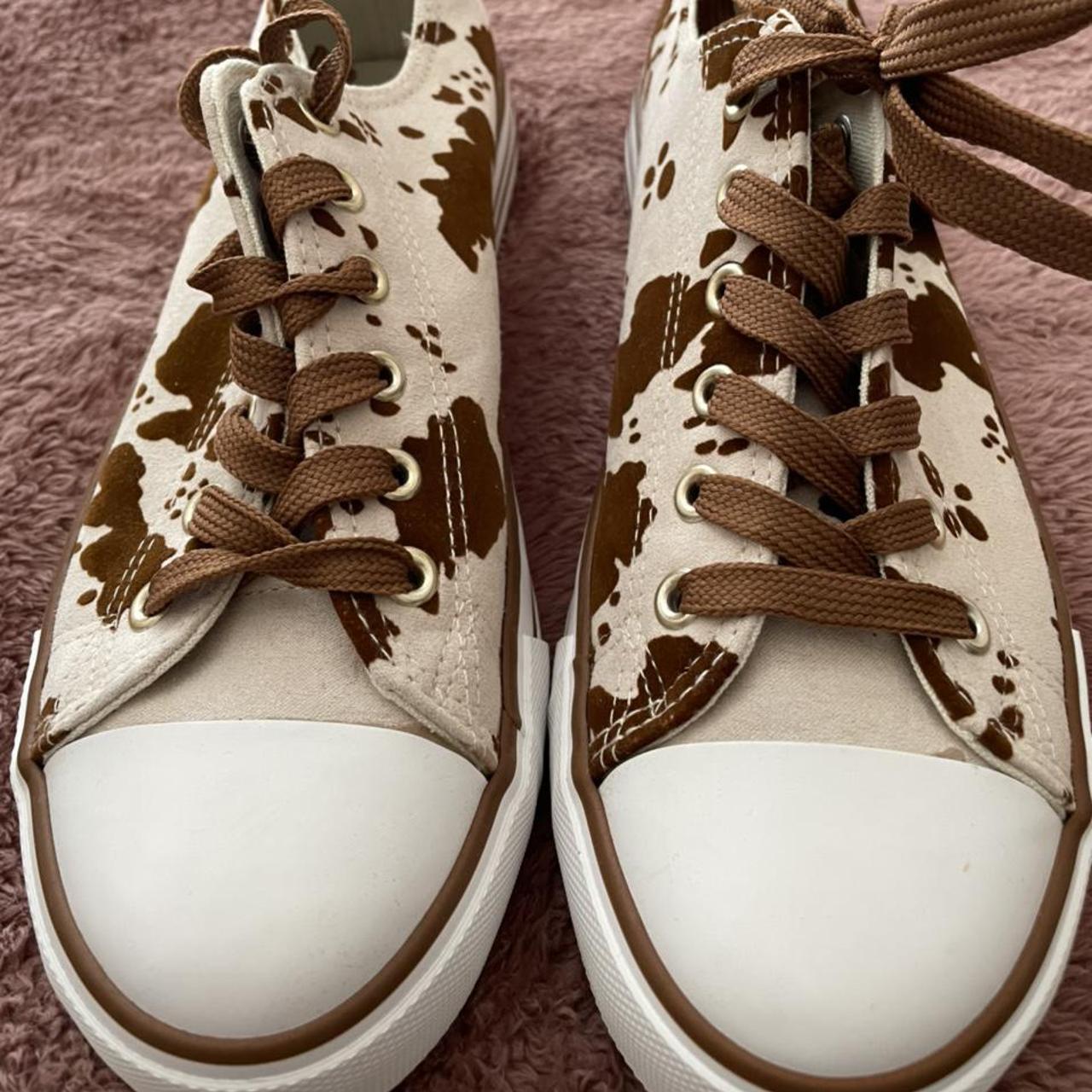 Outwoods Cow Print Women’s Low Top Sneaker,