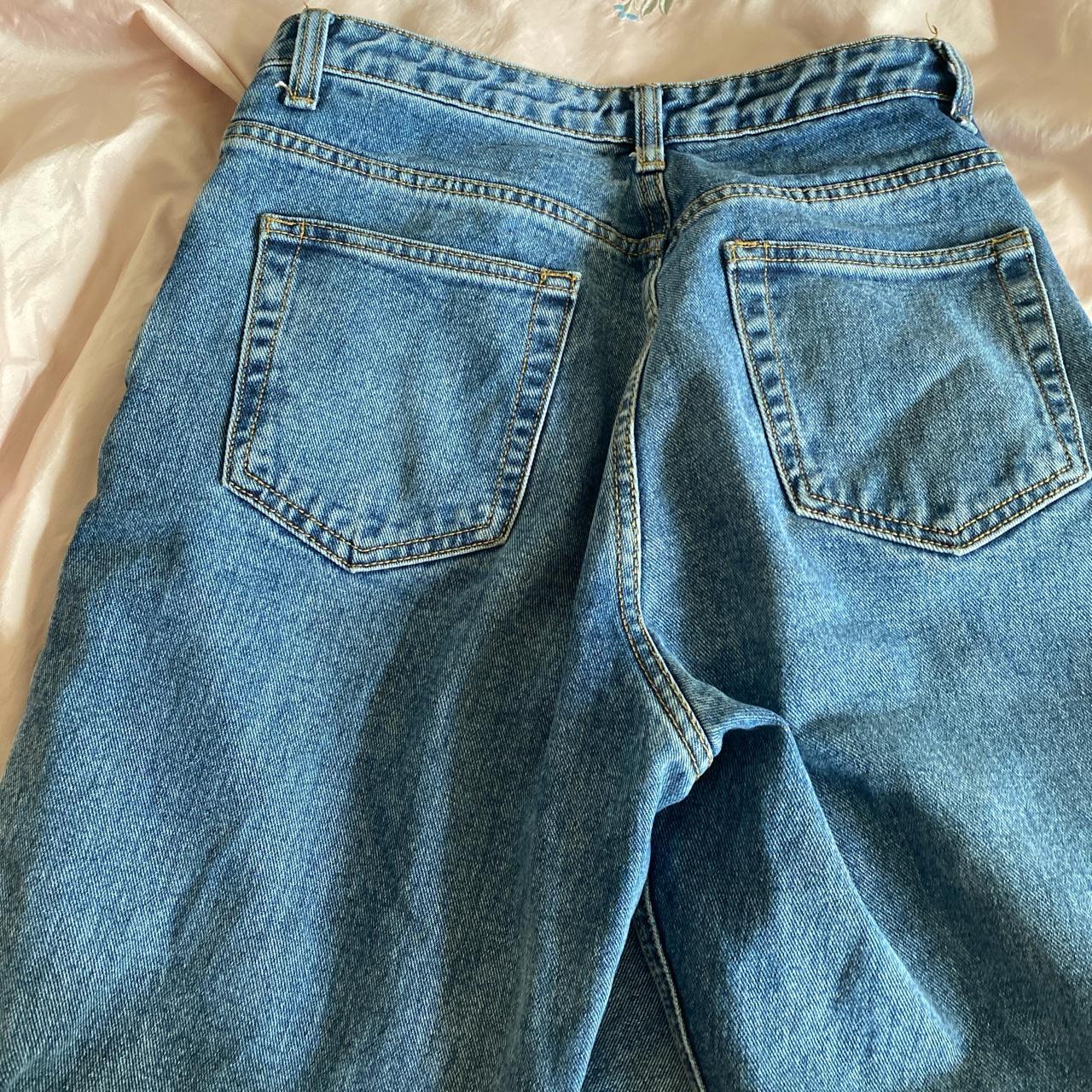 Mid wash blue denim mom jeans From plt Excellent... - Depop