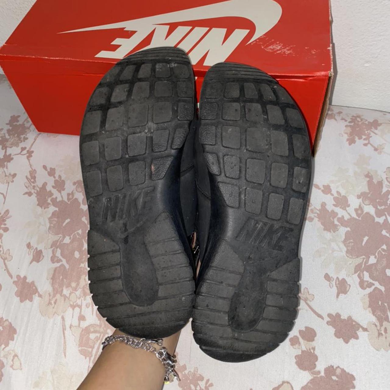 black tanjun sandals