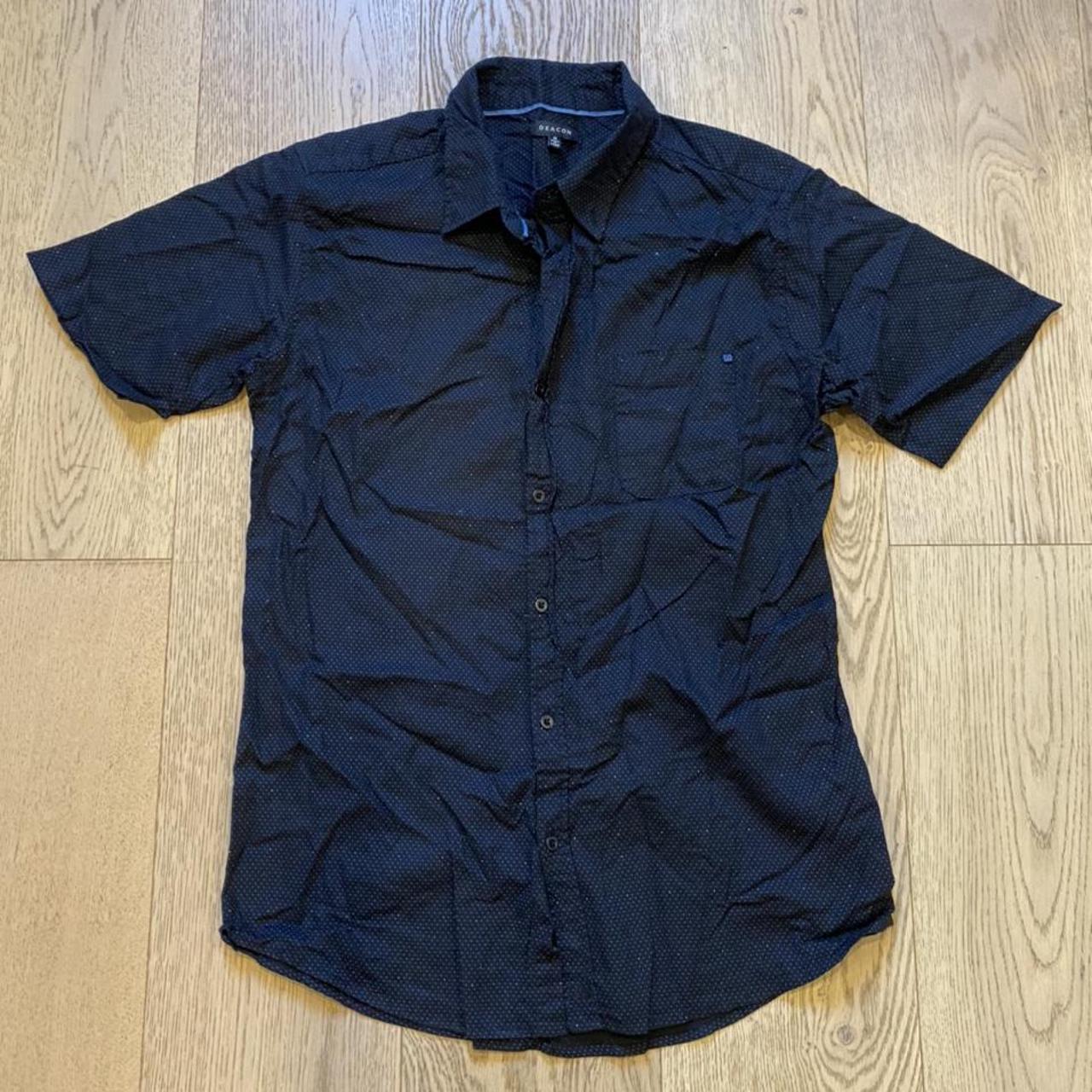 Smart casual button up t-shirt by Deacon. Nice soft... - Depop