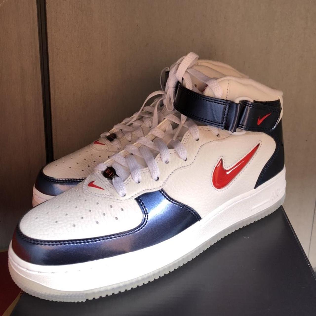 sizeer nike air force 1 mid