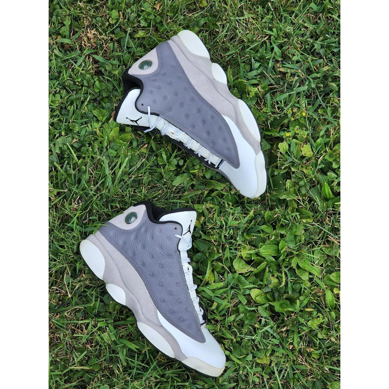 Air jordan xiii hot sale atmosphere grey